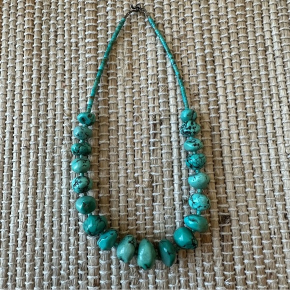 Jewelry - Natural turquoise necklace